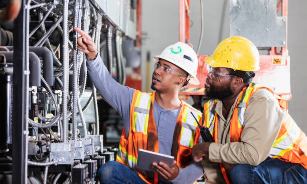 Best Local Electrician Companies  in Wesley Hills, NY